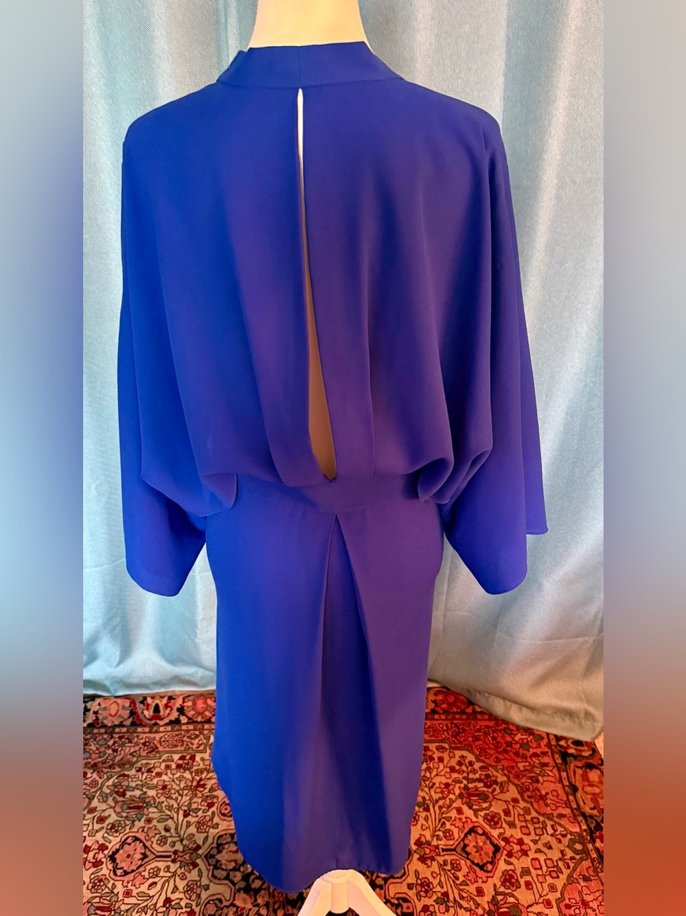Tome NYC Women’s V-Neck Midi Kimono Dress in Royal Blue - Picture 2 of 6